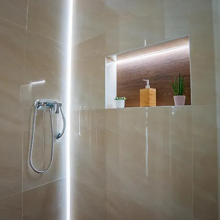 Alexiss Apartman Lipótszentmiklós